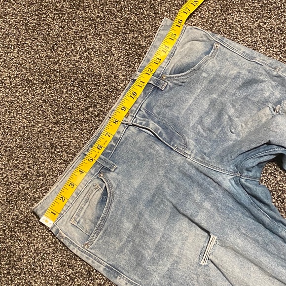 Guess Jeans - Picture 5 of 5